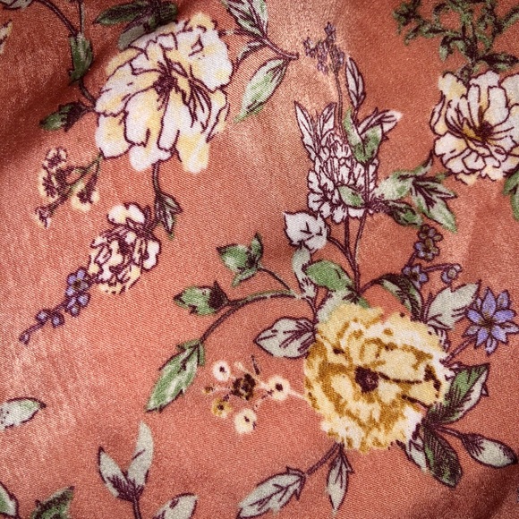 Floral silk shorts - Picture 5 of 5